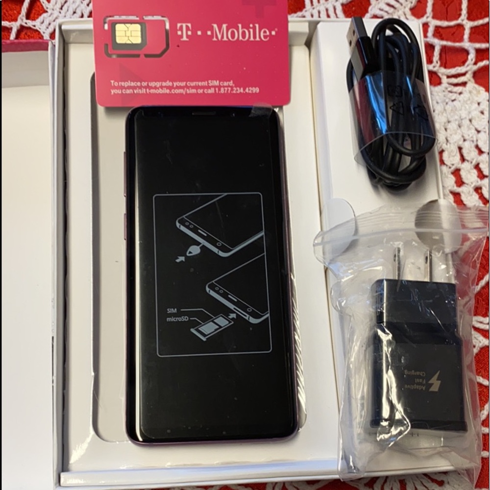 Brand New/Never Used/Unlocked/Org Bx SamsungS9,64G